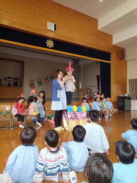 ４月生まれのお誕生日会 年中児 年長児 阿左美幼稚園